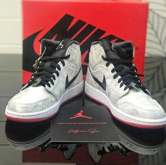 Jordan 1 Mid white silk color scheme - Picture 2 of 4